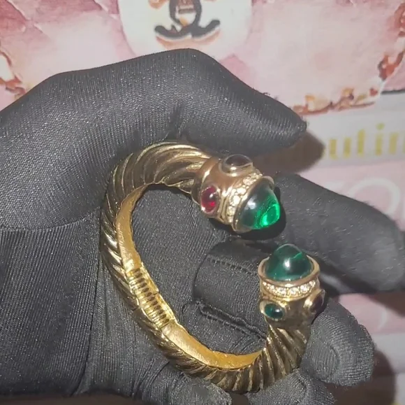 Vintage Ciner Cuff Bracelet Mogul Style Clamper UNSIGNED - Picture 12 of 12